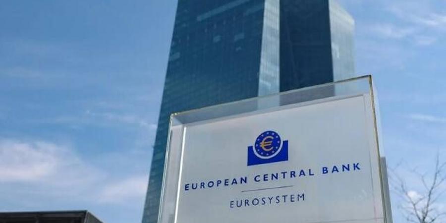 المركزي الأوروبي يقترب من رفع الفائدة وسط تباطؤ اقتصادي - أقرأ 24