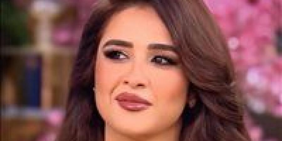 بصحبه أحمد السقا.. ياسمين عبد العزيز تشارك جمهورها صور جديدة من فيلم خلي بالك على نفسك| صور -  أقرأ 24