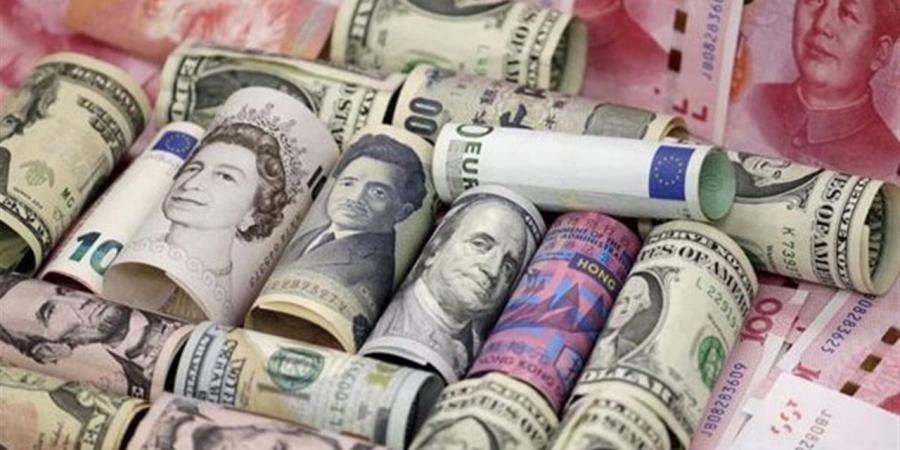 عقود تقتنص السيولة.. صعود جديد  للدولار بسلة العملات العالمية اليوم - أقرأ 24