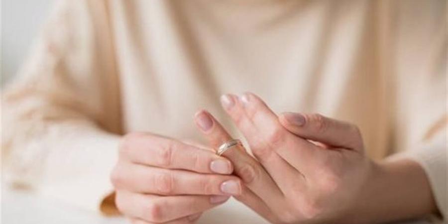 متى يحق للزوجة طلب الخلع وما شروطه القانونية؟.. وفقًا لمشروع قانون الأحوال الشخصية - أقرأ 24