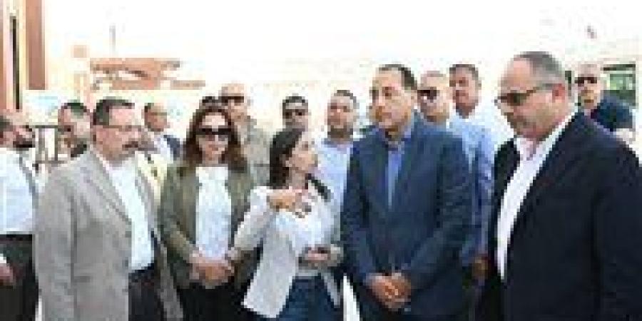 رئيس الوزراء يتفقد أعمال تطوير ميناء رشيد بتكلفة استثمارية تصل إلى 600 مليون جنيه -  أقرأ 24