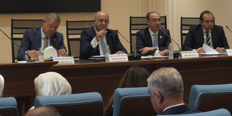 بدء اجتماع لجنة الشئون الصحية بمجلس النواب برئاسة الدكتور شريف باشا -  أقرأ 24