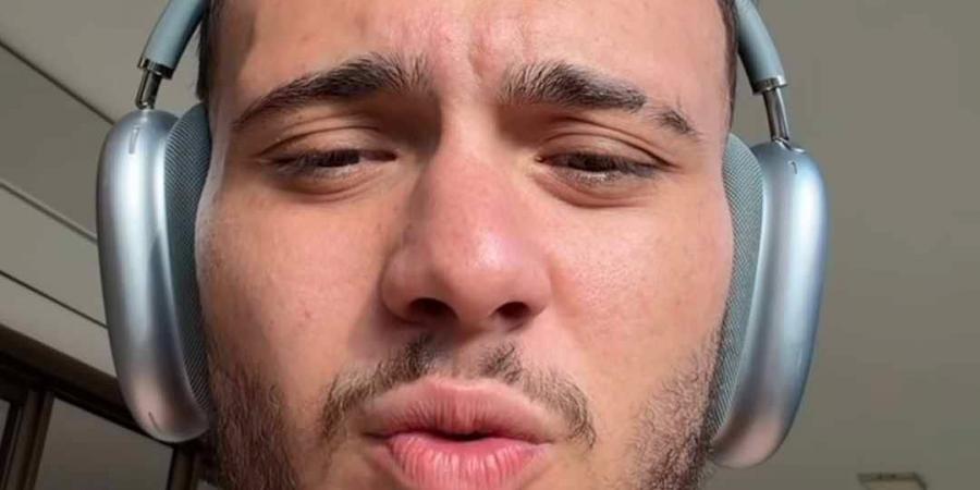 بعد قيامهم برسم تاتو باسمه وصورته.. الشامي يحذر جمهوره: بلاش تعملوا كدا -  أقرأ 24