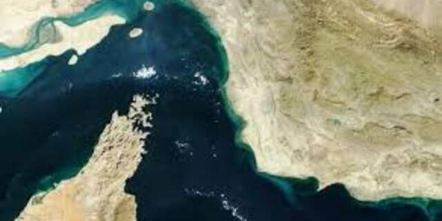 عمليات سرية أمريكية لتهريب النفط متجاوزة حصار هرمز - أقرأ 24