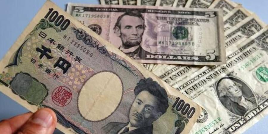 تراجع الين الياباني وانخفاض السندات الحكومية عقب رفع الفائدة - أقرأ 24