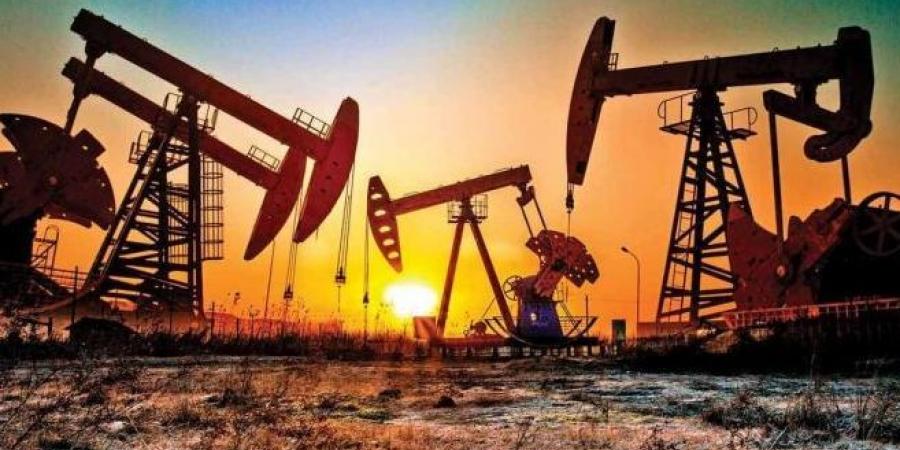 أسعار النفط تعكس اتجاهها وترتفع بأكثر من 1% بعد تهديدات ترامب لإيران - أقرأ 24
