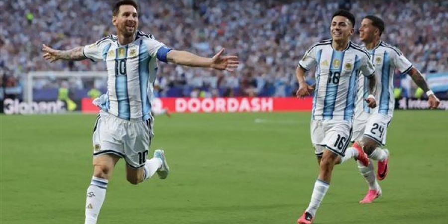 أول تعليق من ميسي بعد هاتريك الجزائر - أقرأ 24