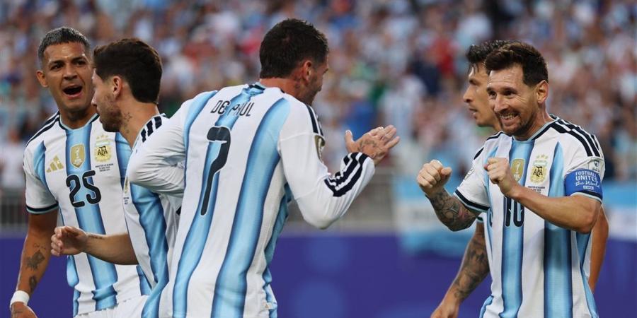 هاتريك ميسي يقود حامل اللقب الأرجنتين لبداية قوية ضد الجزائر في كأس العالم - أقرأ 24