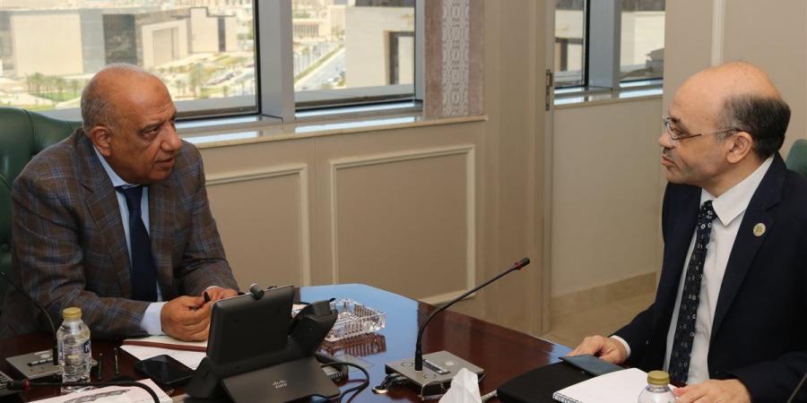 وزير الكهرباء يجتمع برئيس هيئة المواد النووية لمتابعة موقف مشروعات الكيانات الاقتصادية - أقرأ 24