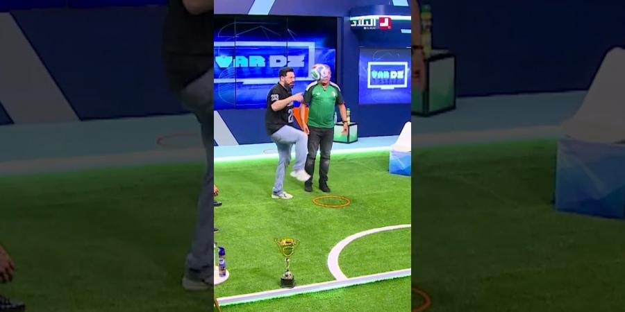 حسان يسيي يكونطرولي بالون.. حكماتو لاكرومب قبل ما يبدا ????​????​ -  أقرأ 24