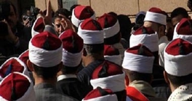 «تحدٍّ أكاديمي» طلاب الأزهر يخوضون امتحانات الدور الثاني في الرياضيات والعلوم اليوم