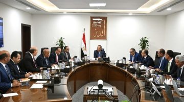 «انفراجة وشيكة» أيمن العشري يبشر بانخفاض أسعار الحديد والإعلان قريباً