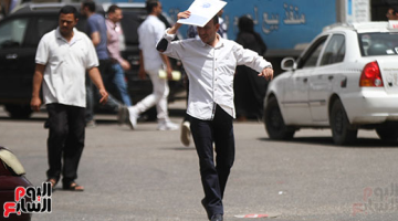 «طقس الغد في خطر» .. انخفاض حاد في الحرارة واضطراب الملاحة يضربان الشواطئ.. والقاهرة تسجل 34 درجة غدًا