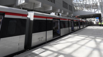 «خطوة رائدة» دمج ذوي الهمم في قطارات العاصمة الخفيفة LRT: توظيف وتأهيل في المحطات للمرة الأولى