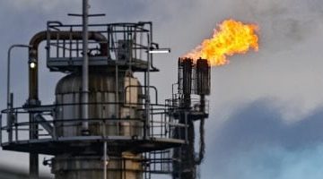 «رؤية طموحة» الحكومة المصرية تستهدف رفع مساهمة قطاع البترول في الناتج المحلي إلى 8% بحلول عام 2030
