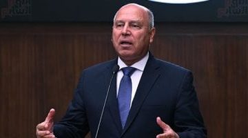«دفعة قوية للاقتصاد المصري» كامل الوزير يبحث مع رئيس الوزراء الكويتي تفعيل الوديعة الكويتية لتعزيز الاستثمارات في مصر