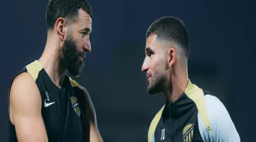 «عودة الأسطورة» كانتي يشعل وهج التألق في سماء السعودية ويخطف أنظار العالم
