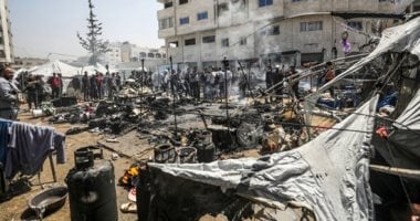 «مأساة إنسانية».. غزة تحت وطأة القصف: الصحة تعلن عن سقوط أكثر من 900 شهيد وإصابة 6000 باستهداف مراكز الإغاثة