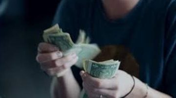 «وداعًا للديون!»: 4 أسرار مالية من المليونيرات لحياة بلا أزمات