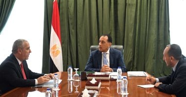 «لقاء مثمر» رئيس الوزراء يناقش مع رئيس الهيئة الوطنية للصحافة أبرز الملفات والقضايا الآنية
