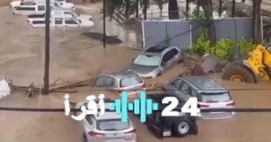 «كارثة طبيعية» فيضانات تاريخية تغرق أديس أبابا وتحول شوارعها إلى أنهار جارفة
