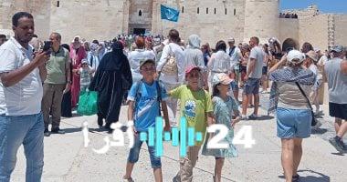 «كنوز الحضارة تستقطب الأنظار».. إقبال قياسي على متاحف ومواقع الإسكندرية الأثرية يعكس شغفًا بالتاريخ