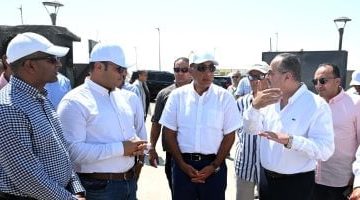 «مستقبل المياه في مصر» رئيس الوزراء يتفقد محطة التجارب البحثية لتحلية مياه البحر بالعلمين الجديدة