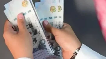 «تزامناً مع قرب الإجازة».. البنوك السعودية تنهي استعداداتها لصرف رواتب يوليو