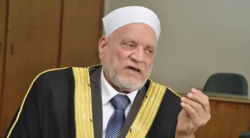 «تدهور مفاجئ» نقل الدكتور أحمد عمر هاشم إلى المستشفى وسط دعوات بالشفاء العاجل