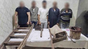 «مداهمة أثرية».. ضبط 5 أشخاص ينقبون عن الآثار داخل ورشة بالقاهرة