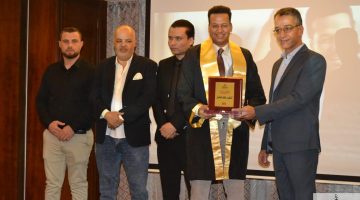 «تقديرًا لإسهاماته» الجامعة البريطانية تمنح عاطف مكحل الدكتوراة الفخرية في الثقافة والفنون