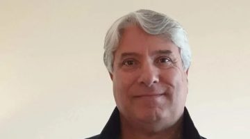 «إشادة بالروح القتالية» عبد الناصر محمد يثني على انضباط لاعبي الزمالك في معسكر العاصمة الإدارية