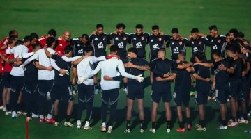 «صفقة مفاجئة» لاعب وسط الأهلي يرحل إلى سيراميكا كليوباترا
