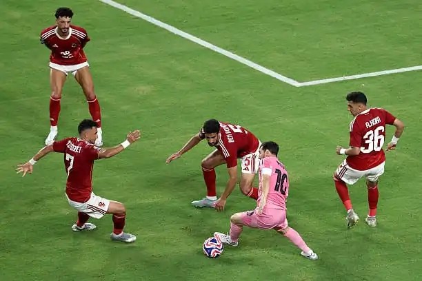 «ترقبوا المواجهة النارية».. الأهلي والملعب التونسي وجهاً لوجه في أول لقاء مرتقب