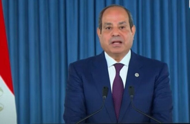 «حصن مصر المنيع».. السيسي يؤكد: جبهتنا الداخلية المتماسكة ستحبط أي مؤامرة أو فتنة