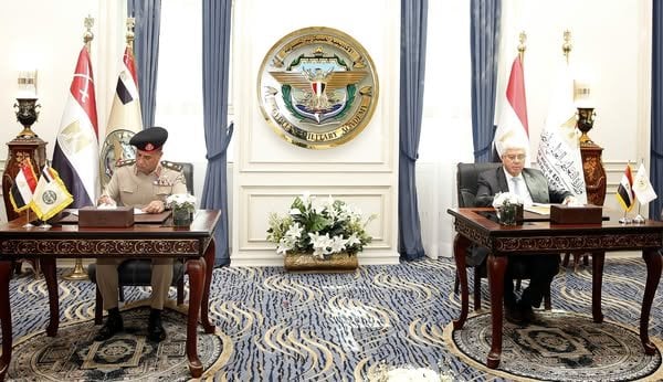 «شراكة إستراتيجية» الأكاديمية العسكرية المصرية وصندوق رعاية المبتكرين يوقعان بروتوكول تعاون لتعزيز الابتكار
