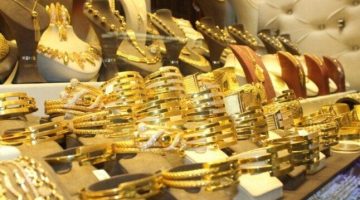 «تراجع مفاجئ».. الذهب يفقد بريقه في منتصف تعاملات اليوم: كم سجل عيار 21؟