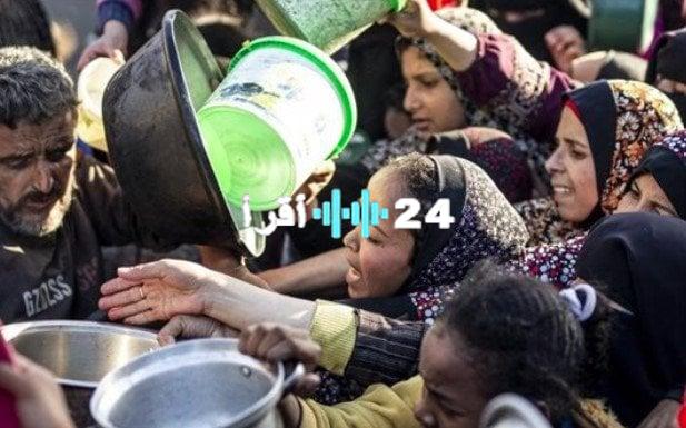«رغم المخاطر».. مئات الغزيين يتحدون الرصاص بحثًا عن لقمة العيش عبر محور “زكيم”