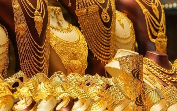 «مفاجأة في سوق الذهب».. عيار 21 يقفز 20 جنيهًا في مصر وسط ترقب المستثمرين