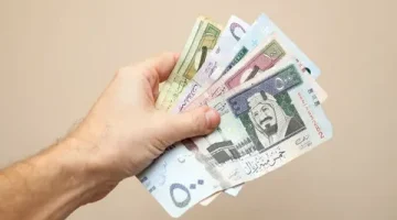 «بين الترقب واليقين» .. حقيقة صرف رواتب يوليو في السعودية تثير الجدل رسميًا