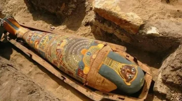 «كنوز مطمورة أم خيال؟» علامات تنذر بوجود آثار فرعونية دفينة تحت منزلك.. بين الأسطورة والحقيقة