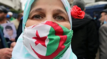 «فرصة ذهبية».. شروط منحة المرأة الماكثة في البيت بالجزائر 2025: دليل شامل ومبسط