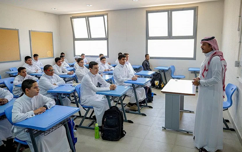 «عدّ عكسي حاسم».. العد التنازلي لامتحانات نهاية العام الدراسي في السعودية يشتد