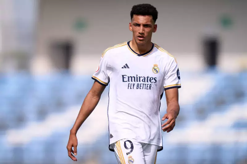 «ميركاتو مفاجئ» ريال مدريد يعلن إعارة ألفارو رودريجيز إلى إلتشي