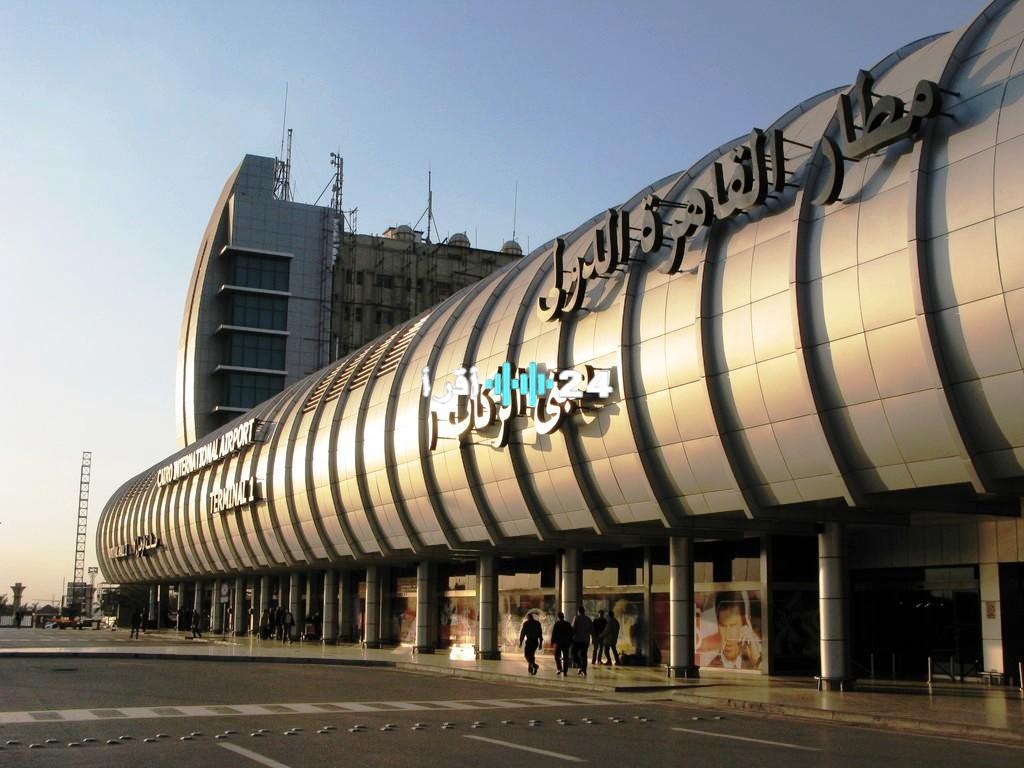 «تداعيات مفاجئة» انقطاع التيار الكهربائي يُربك مطار القاهرة.. ووزارة الطيران تُعلن تفاصيل عاجلة
