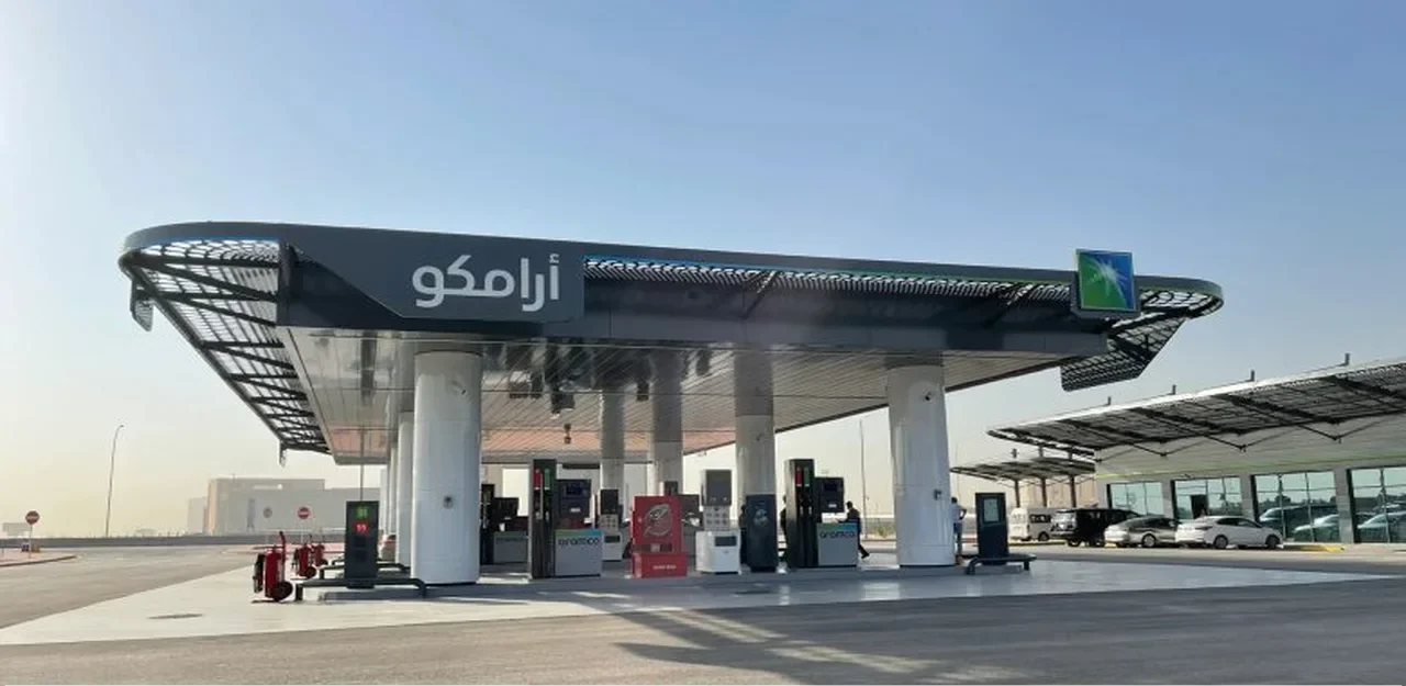 «بعد الزيادات الأخيرة» أرامكو السعودية تكشف النقاب عن أسعار البنزين الجديدة