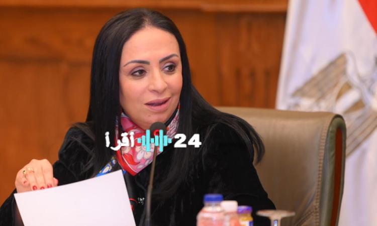 «حلول قادمة» وزيرة التضامن تستعرض مقترحات للحد من تصوير الجنازات