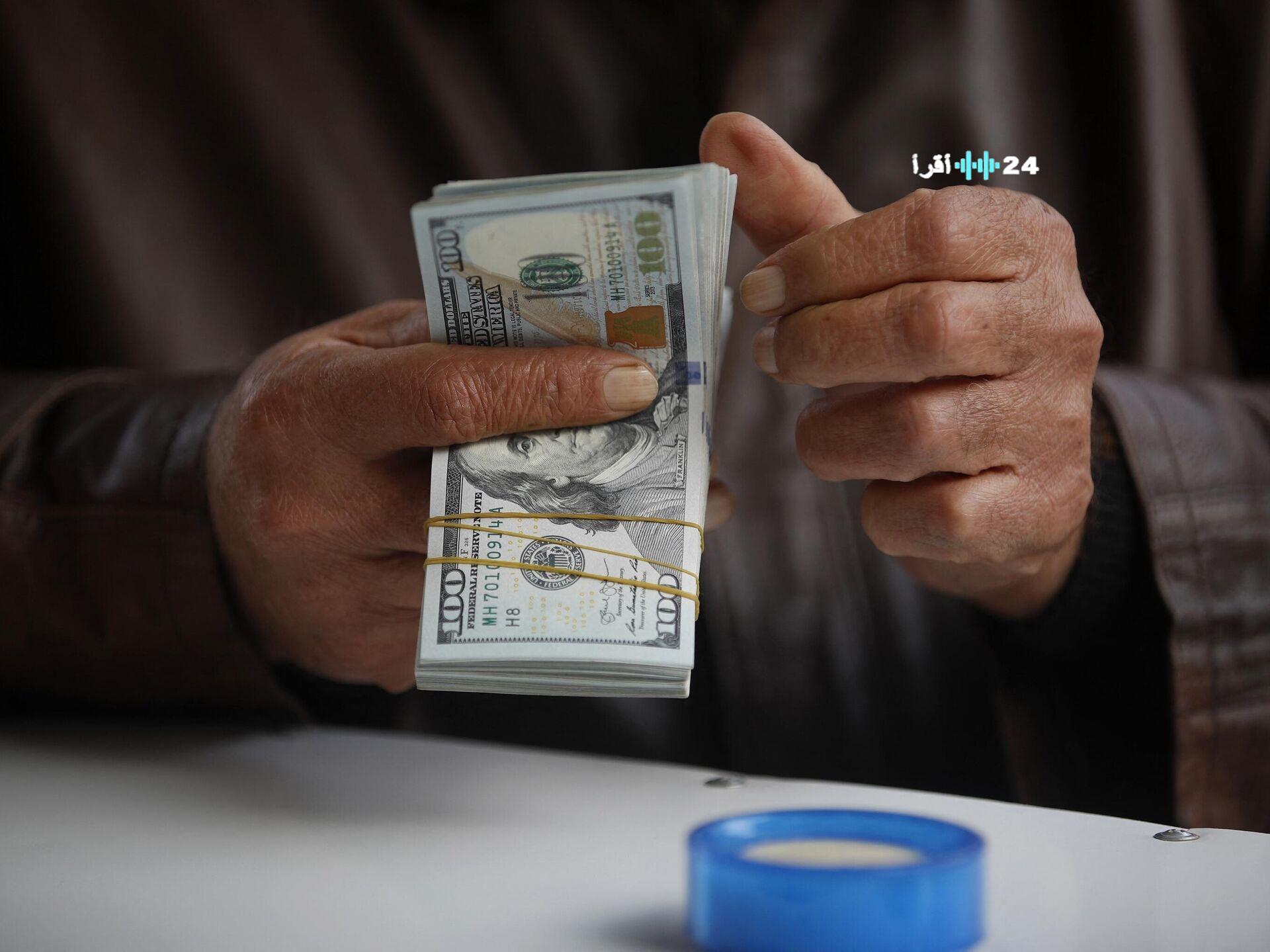 «تراجع الأخضر» انخفاض سعر صرف الدولار أمام الدينار العراقي عند الإغلاق