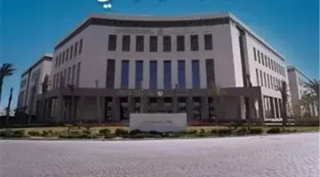 «استعدادات مكثفة» انطلاق العام الدراسي الجديد يترقب الطلاب والمعلمون العودة إلى مقاعد الدراسة