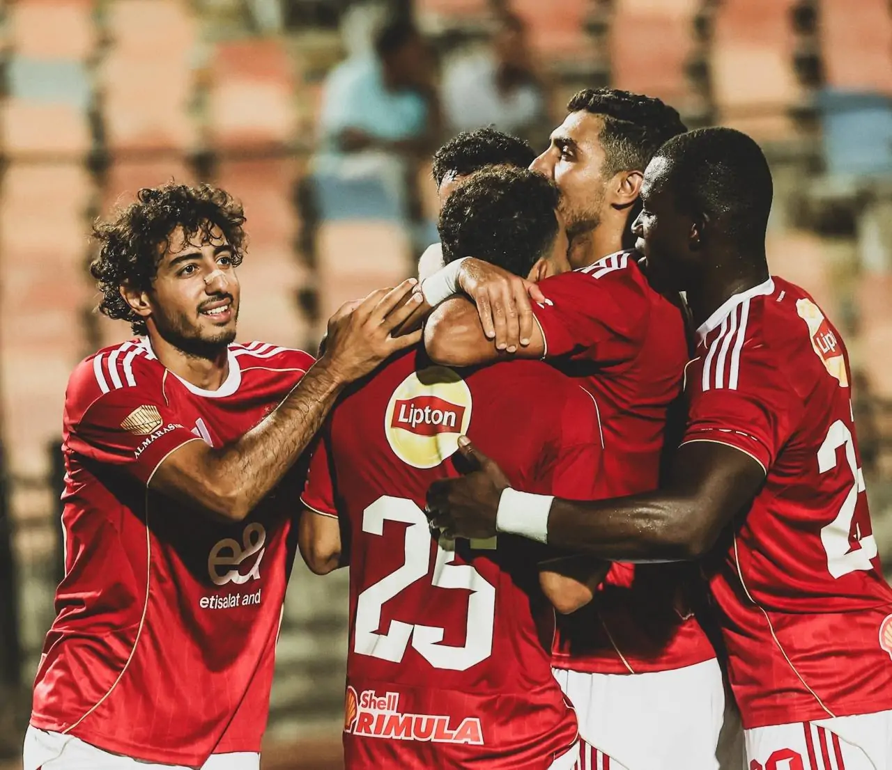 «عودة حمراء وانتكاسة بيضاء» الأهلي يستعيد بريقه والزمالك يتعثر في دوري نايل